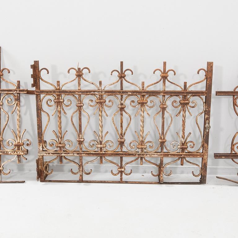 Staket 5 sektioner omkring 1900 smide.