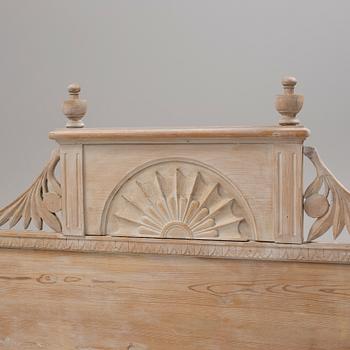 A Swedish Gustavian sofa / bed from around year 1800.