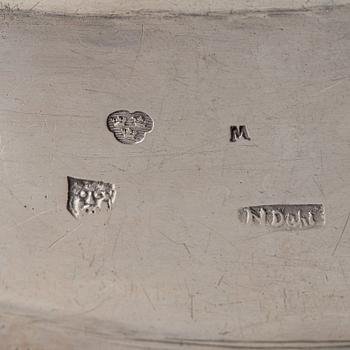 Nils Dahl, fat, ett par, silver, Linköping 1770. Rokoko.