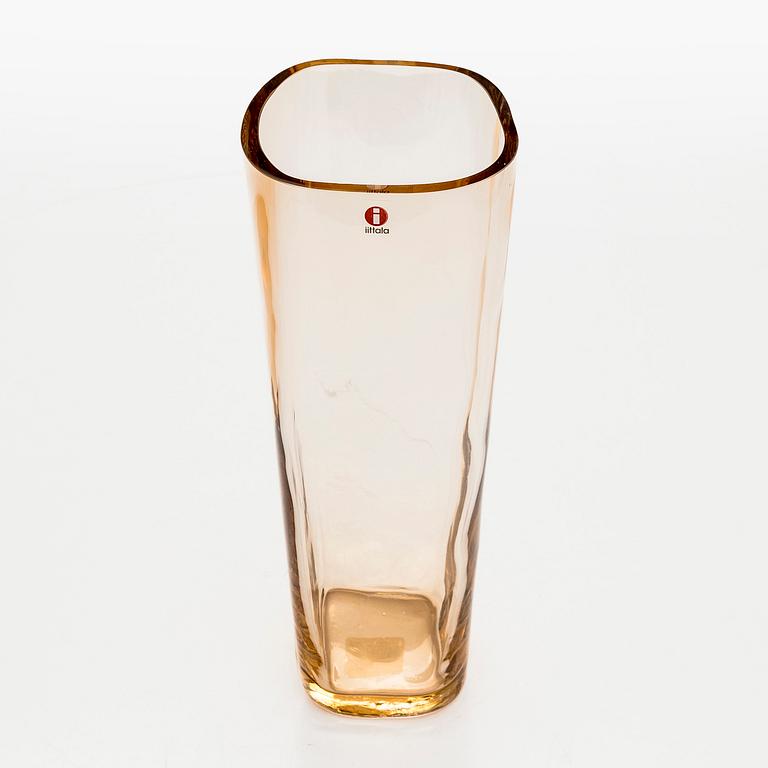 Alvar Aalto, A glass vase, Iittala, numbered 223/2023.
