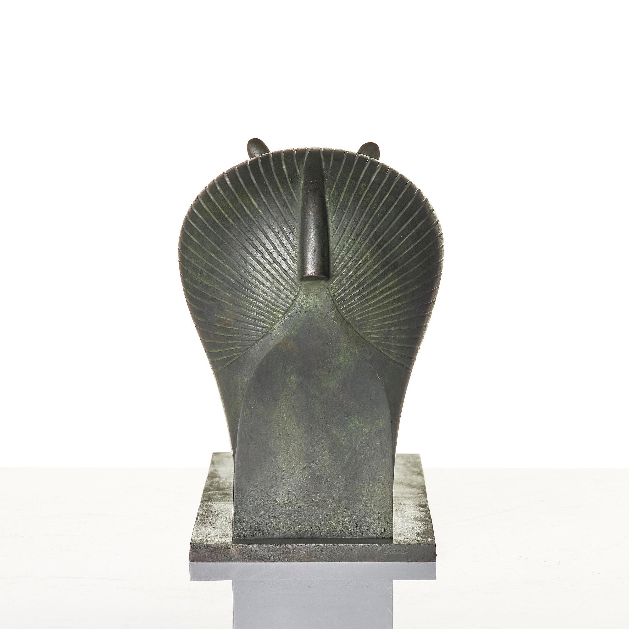Gunnar Cyrén, a sculpture, "Kan du inte tala?", ed. 5/7, Herman Bergman konstgjuteri, Stockholm & Gävle, 1988.