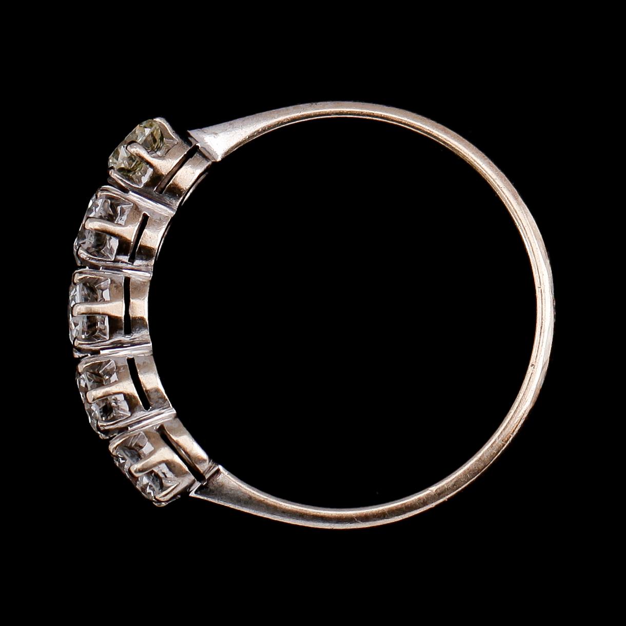 RING, 14 k vitguld, 5 briljantslipade diamanter totalt ca 1.00 ct.