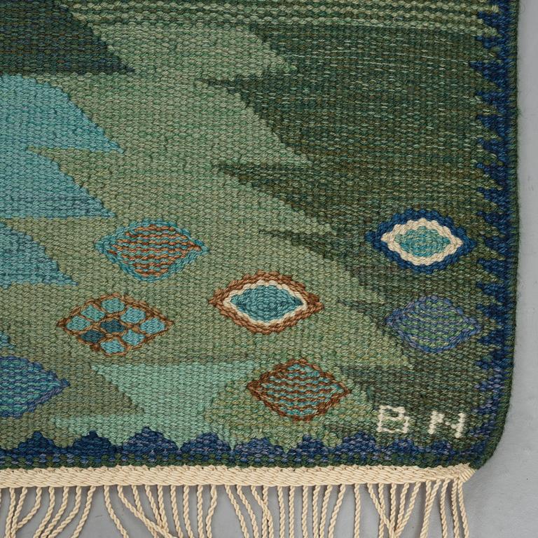 Barbro Nilsson, Matto, "Tånga grön", flat weave, ca 234 x 169-171 cm, signed AB MMF BN.