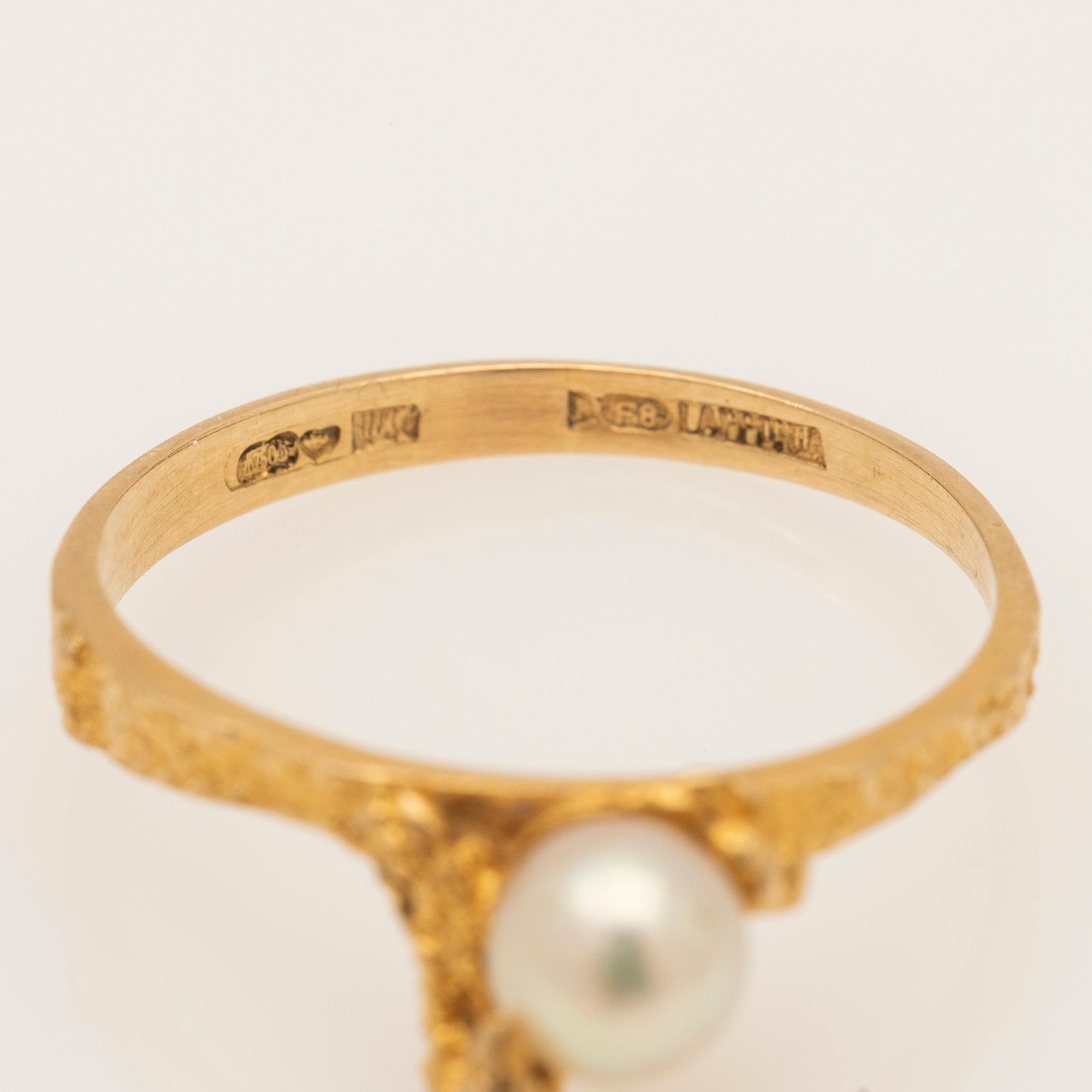Björn Weckström, ring, 18K with cultured pearl, Lapponia, Finland.