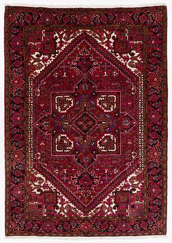 A carpet, Heriz/Gorovan, ca 287 x 205 cm.