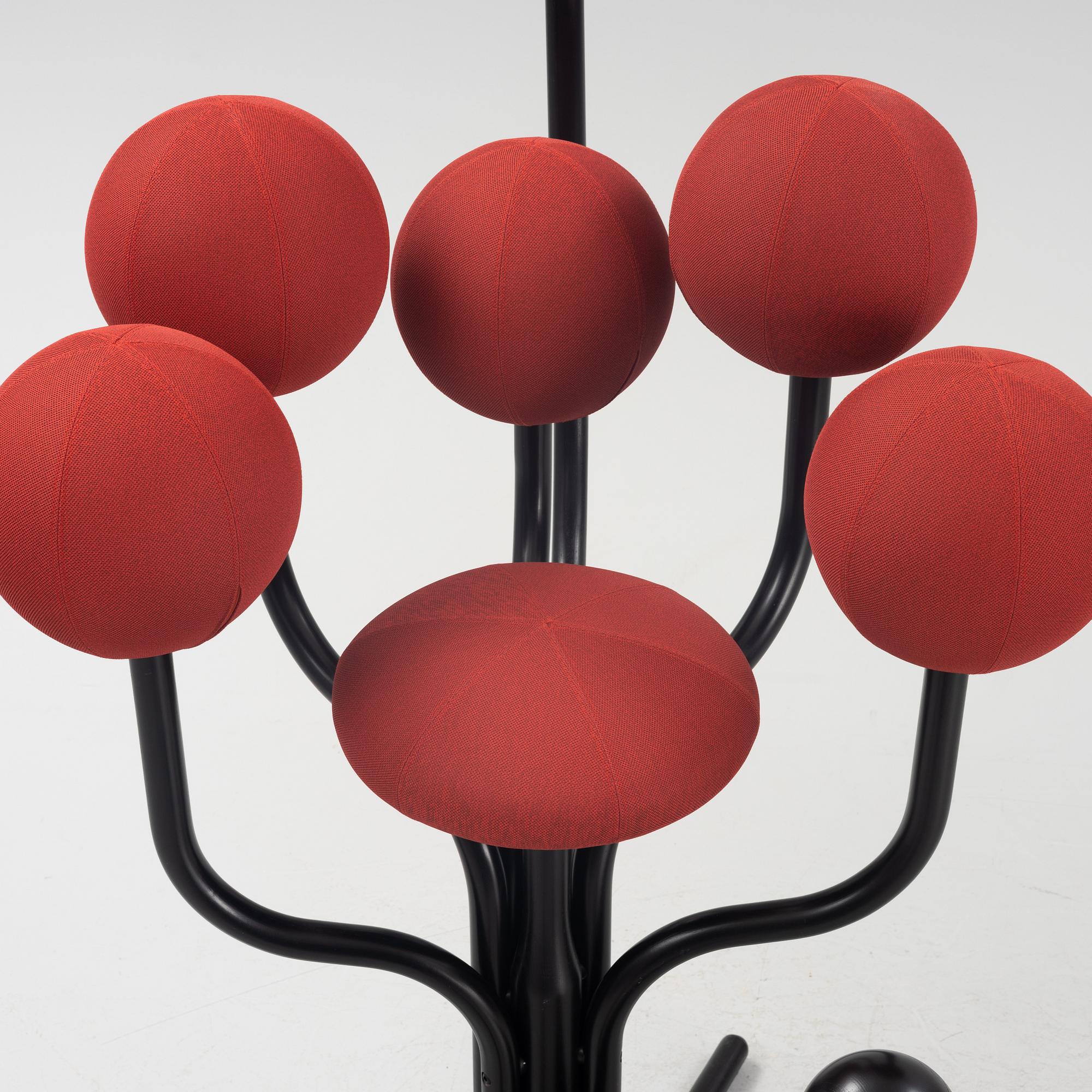 Peter Opsvik, a 'Garden' chair, Globe Cencept, contemporary manufacturing.