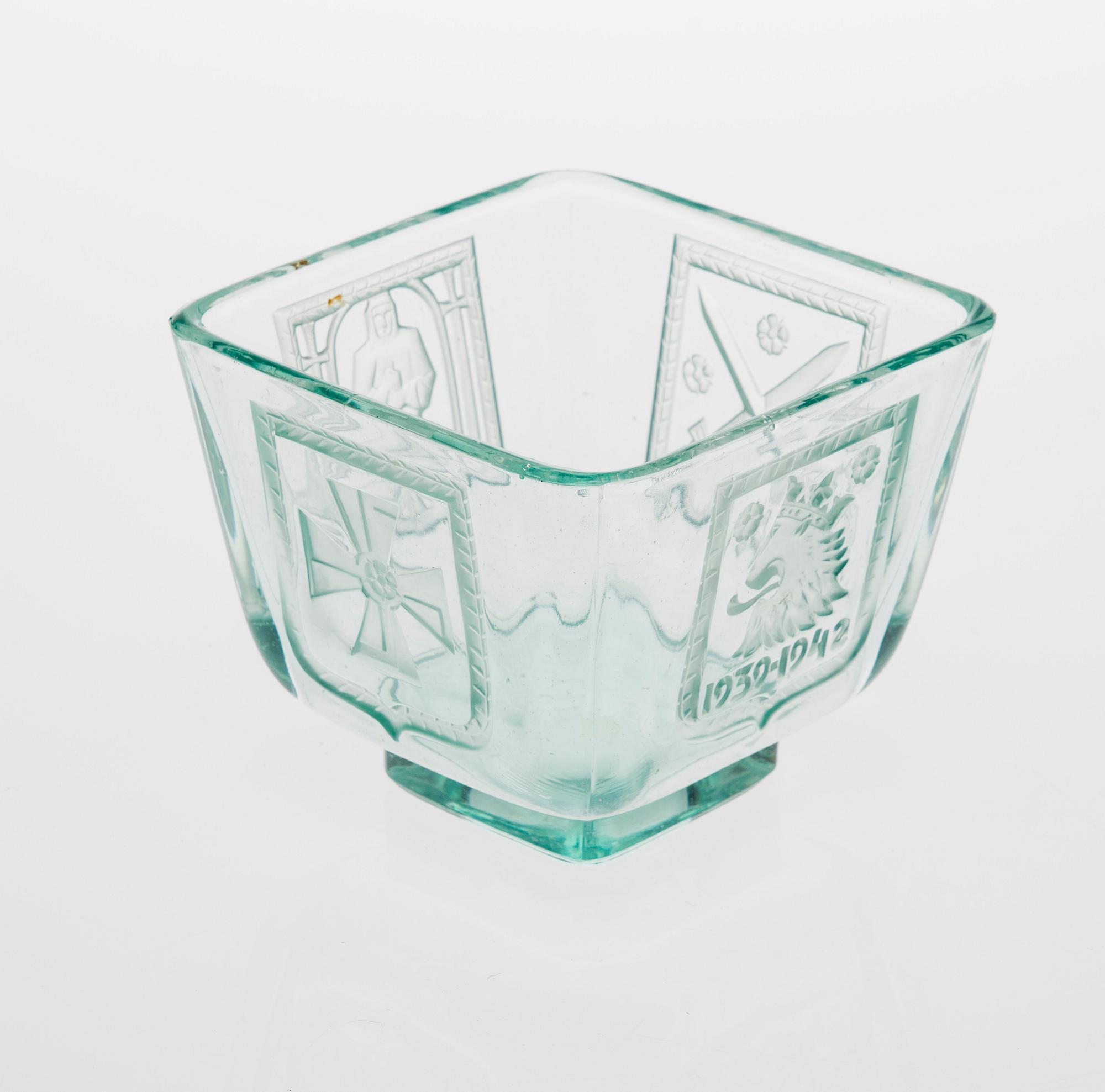 SKÅL, glas, "Mottimalja 1939-1942" Riihimäen Lasi Oy.