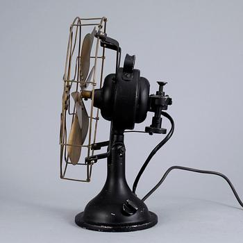 BORDSFLÄKT, 1900-talets första hälft.