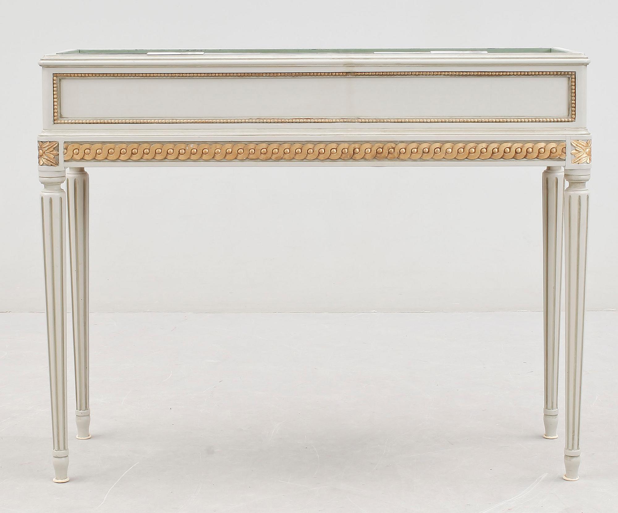 BLOMSTERBORD, gustaviansk stil, 1900-tal.