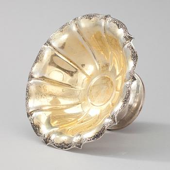 SKÅL, silver, Auran Kultaseppä, Åbo 1938. Vikt ca 184 g.