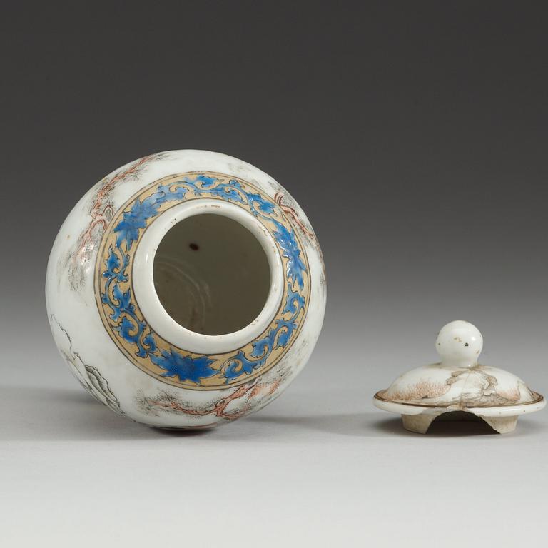 Two cups with saucers and a teacaddy, Qing dynasty, Yongzheng (1723-35).