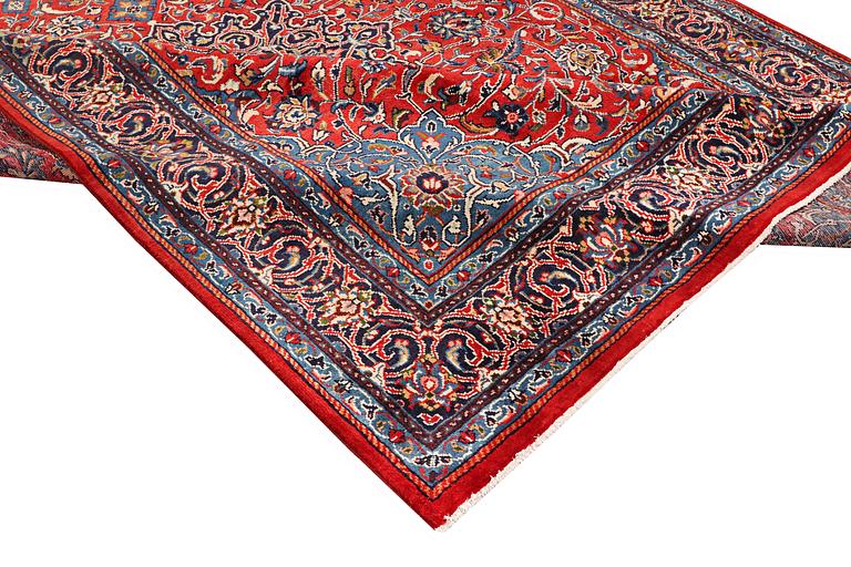 A carpet, Mahal, c. 352 x 249 cm.