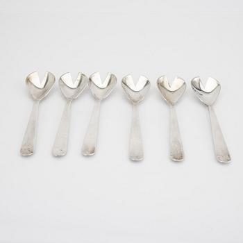 A Swedish 20th century set of six silver oyster forks mark of Wiwen Nilsson Lund 1954, weight 168 grams.