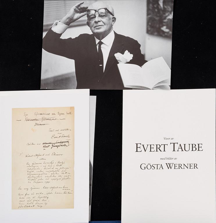 GÖSTA WERNER, "Visor av Evert Taube", 2 kassetter med 14 färglitografier samt text, signerad och numrerad 222/225.