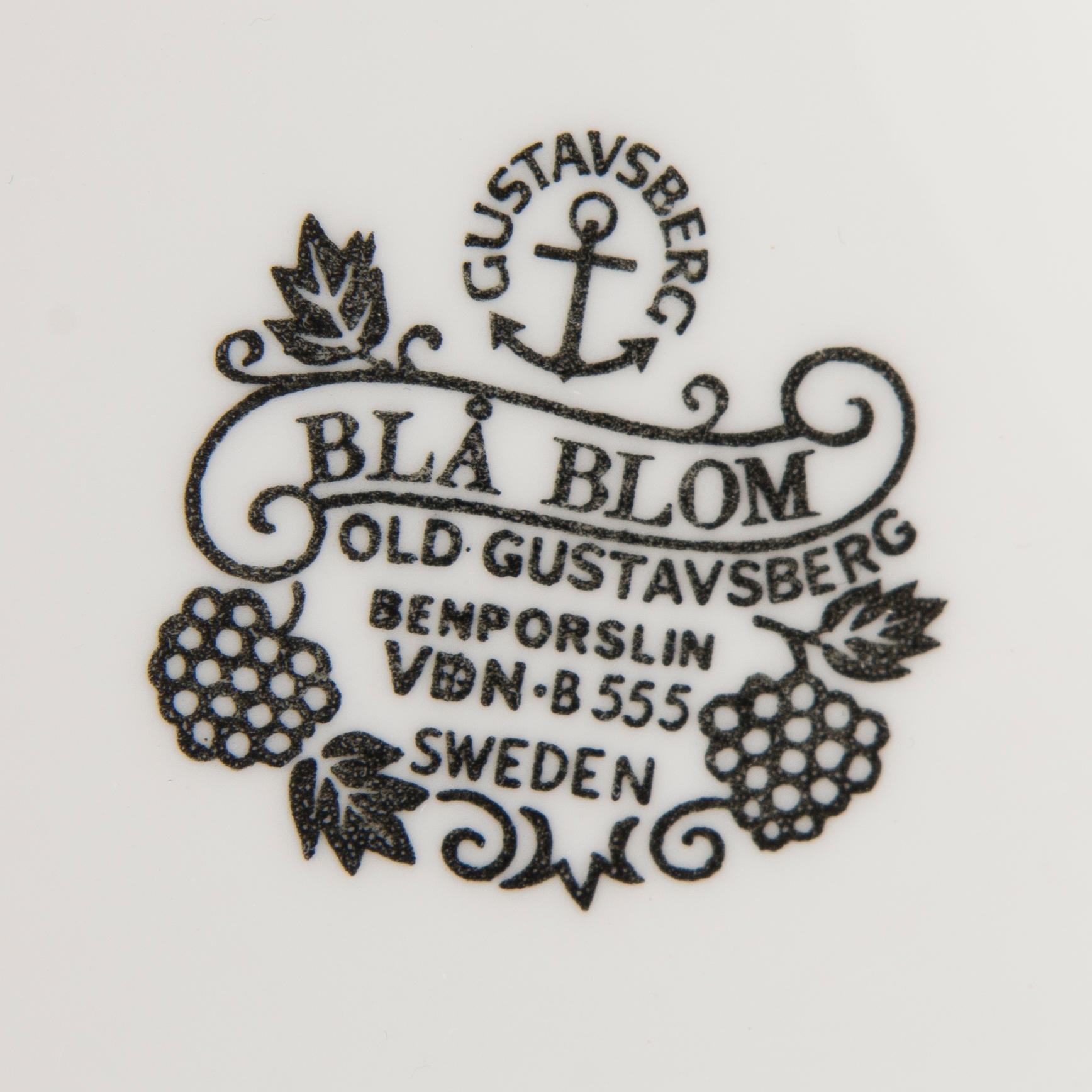 KAFFESERVIS, 16 delar, benporslin, "Blå blom", Gustavsberg.