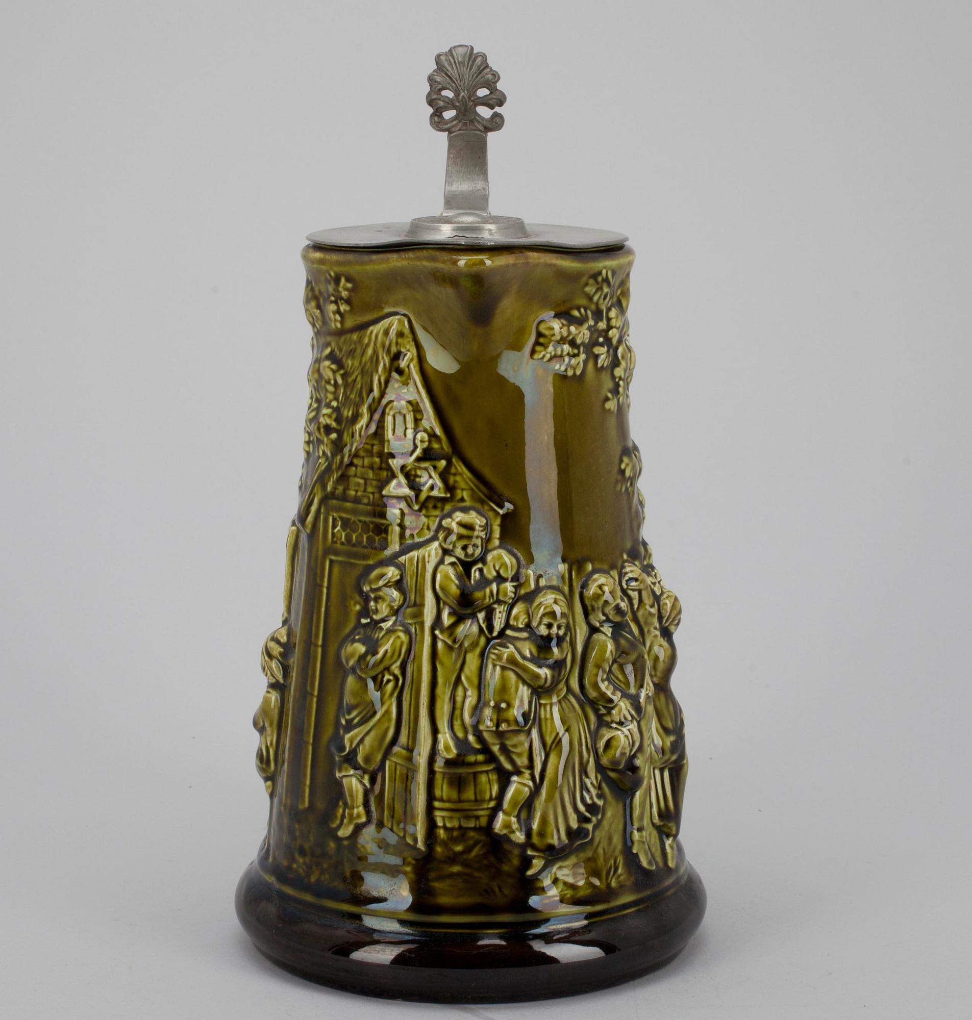 KANNA, majolika, Sarreguemines, Frankrike sekelskiftet 1800/1900.