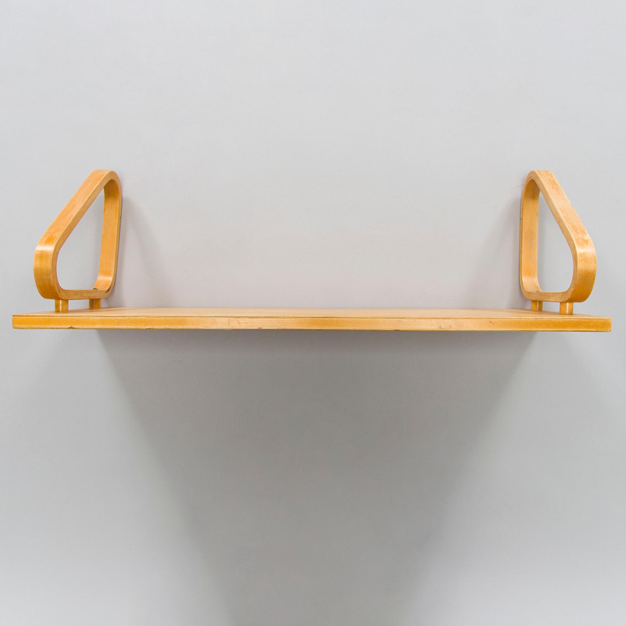 Alvar Aalto, seinähylly, malli 112, O.Y. Huonekalu- ja Rakennustyötehdas A.B. 1930/1940-luku.