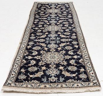 Gallery carpet, Nain, approx. 280 x 77 cm.