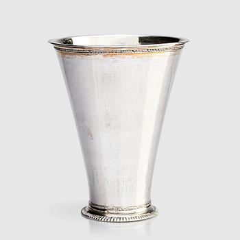 181. Anders Wibeck, bägare, delvis förgyllt silver, Borås 1729.
