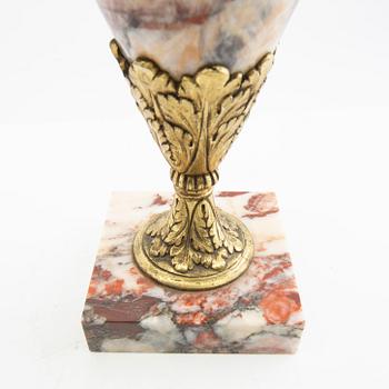 Decorative urns, a pair, Louis XVI style, France, first half of the 20th century.