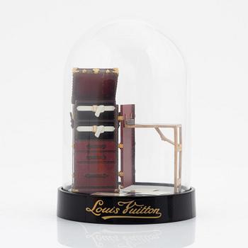 Louis Vuitton, Stokowski desk trunk globe.