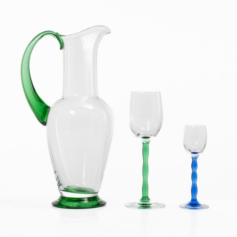 Gunnar Cyrén, a 31 piece "Nobel" glass service, Orrefors.