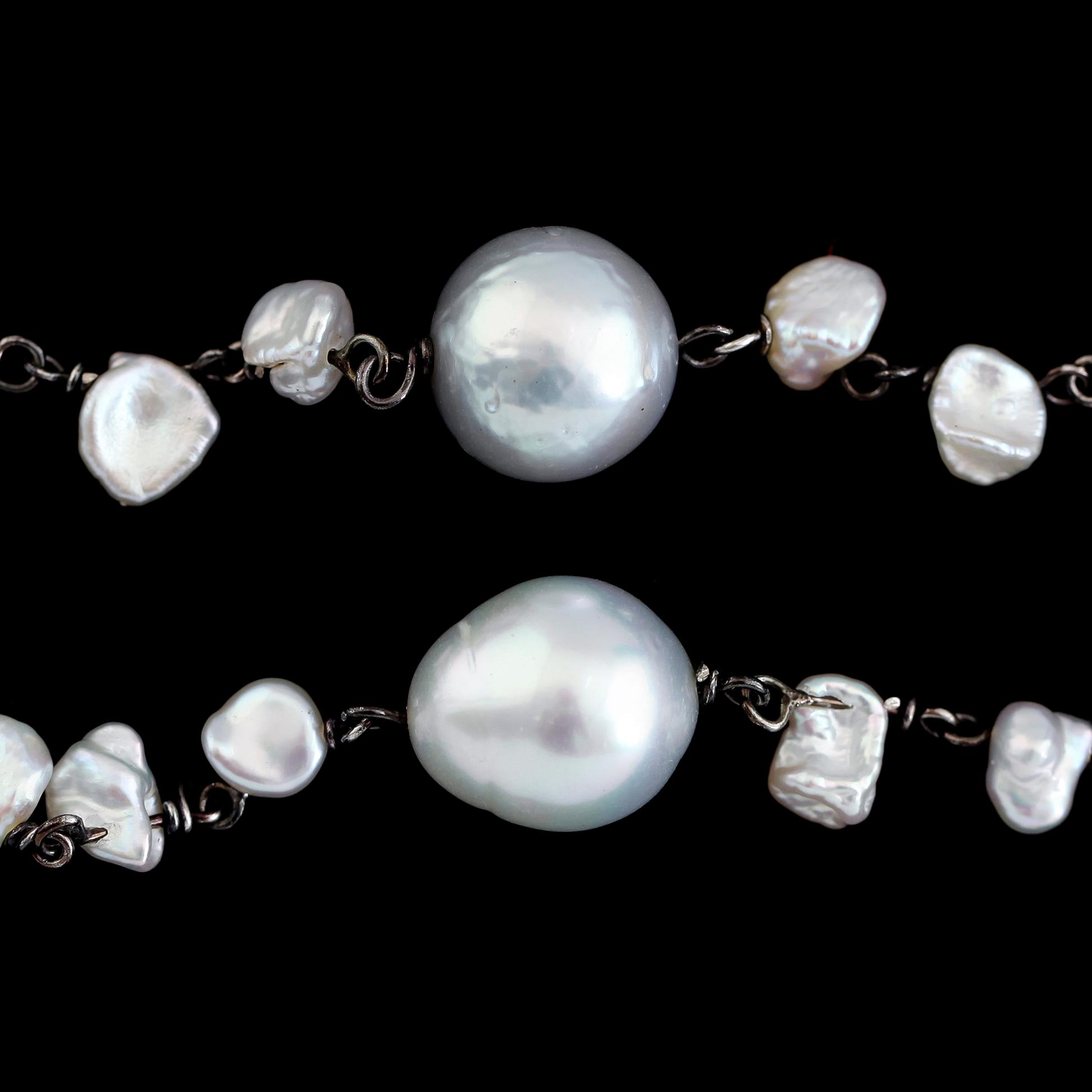 COLLIER, odlade pärlor, briljantslipade diamanter, sterlingsilver.