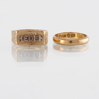 RINGAR, 2 st, 18K guld. Vikt 14,4 gram.