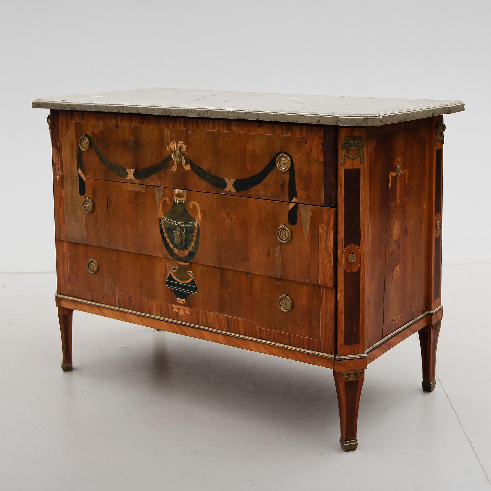 BYRÅ, gustaviansk, 1700-tal.