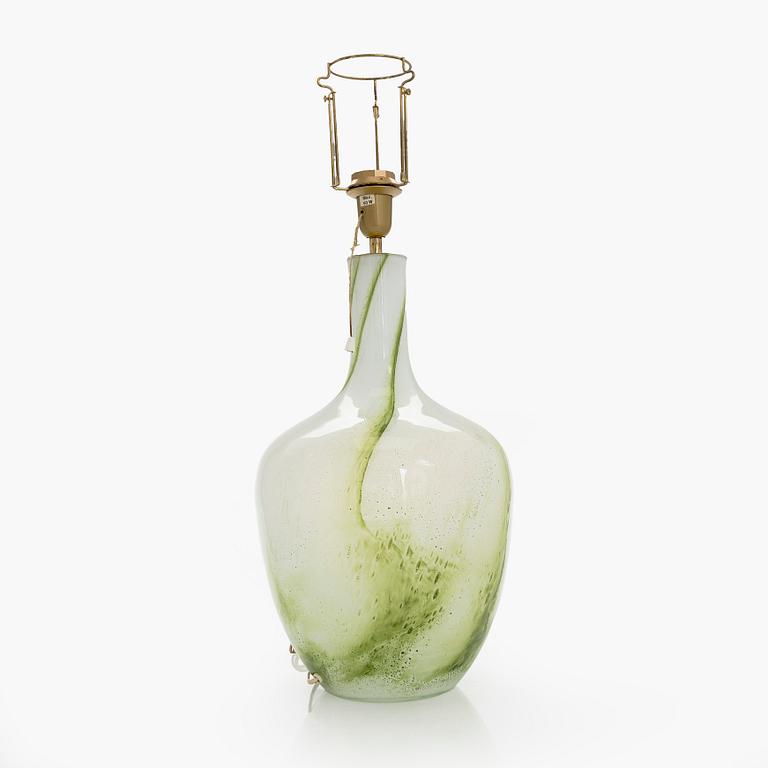 Tamara Aladin, A 'Coral' tablelamp for Riihimäen Lasi Oy, Orno, Finland. In production 1975-1976.