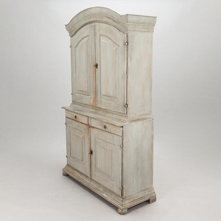 An 18th-century cupboard.