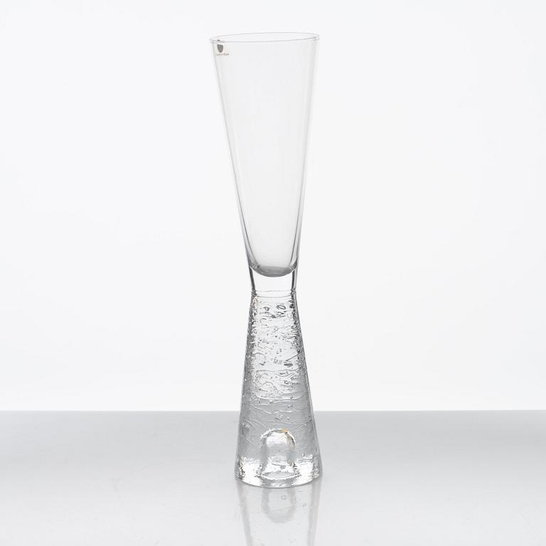 Timo Sarpaneva, eight "Arkipelago" champagne glasses, Iittala, Finland, 1980-1993.