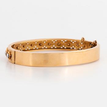 ARMRING, med småpärlor.