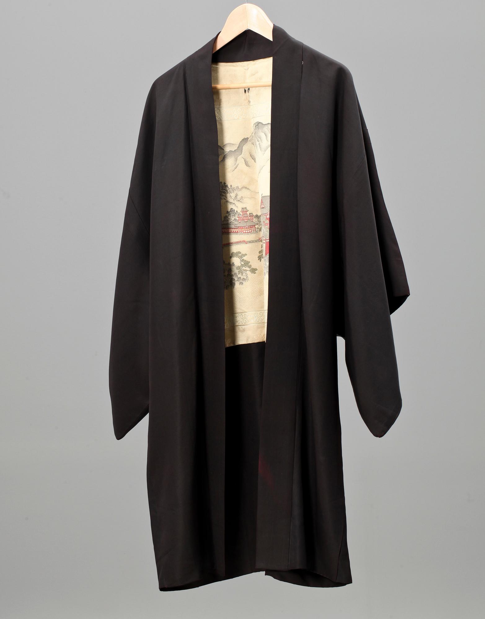 ROCK, siden, Japan omkring år 1900.