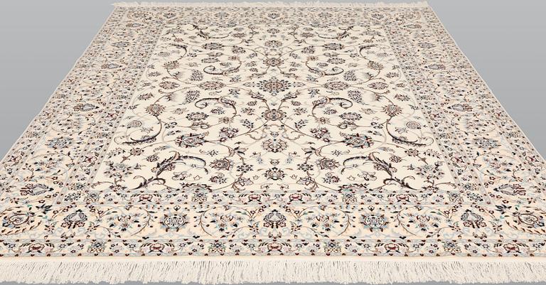 A carpet, Nain, part silk, so-called 6LAA,
262 x 207 cm.