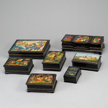 A set of 6 Russian boxes.