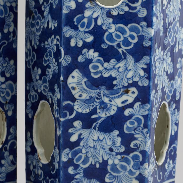A pair of lanterns/mounted as lamps, late Qingdynasty, circa 1900.