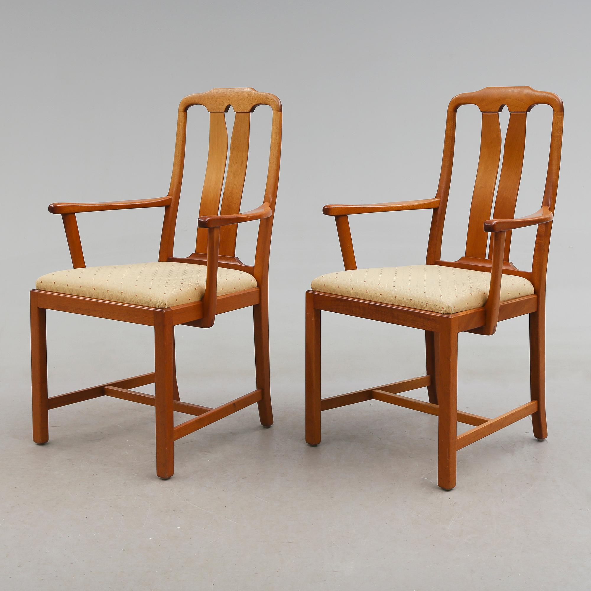 KARMSTOLAR, 1 par, "Ambassadör", Carl Malmsten, Åfors Möbelfabrik, 1900-talets andra hälft.