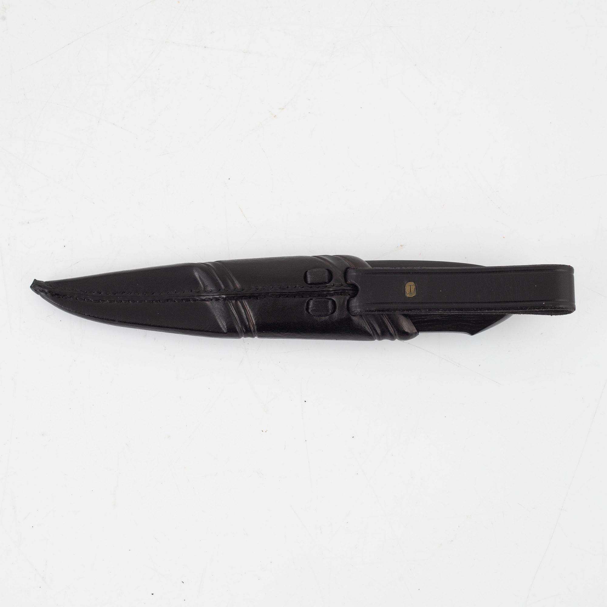 Gunnar Momcilovic, knife, signed.