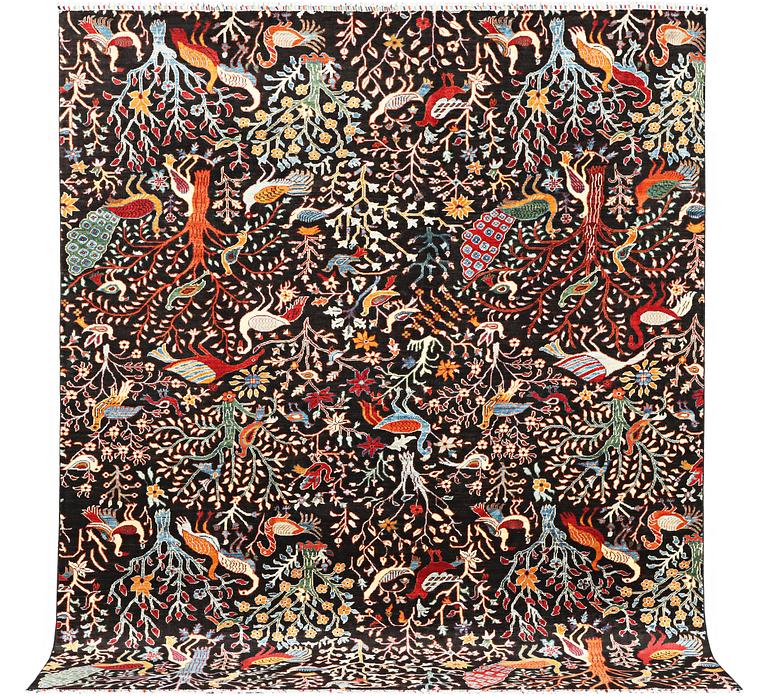 A Khorjin carpet, c. 295 x 248 cm.