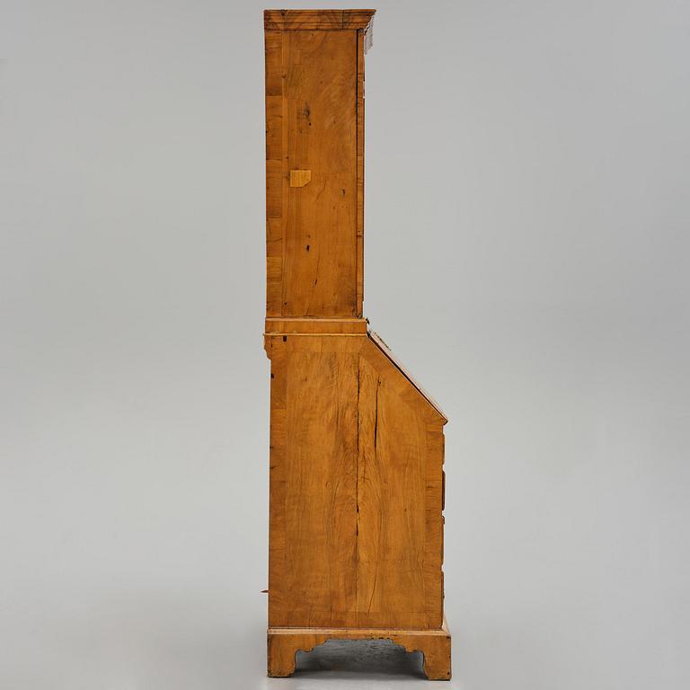 Skrivskåp, Stockholmsarbete, 1700-talets mitt, Senbarock.
