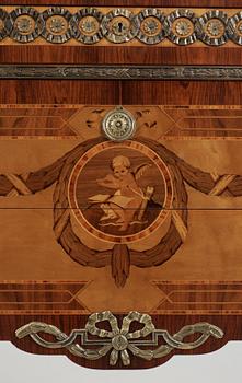 BYRÅ, gustaviansk stil, omkr 1900-talets mitt.