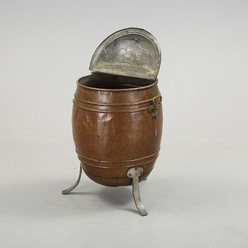 VATTENTUNNA, koppar, 1800-tal.
