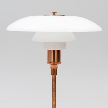 Poul Henningsen, golvlampa, "PH3½-2½.", Louis Poulsen, Danmark, 2000-tal.