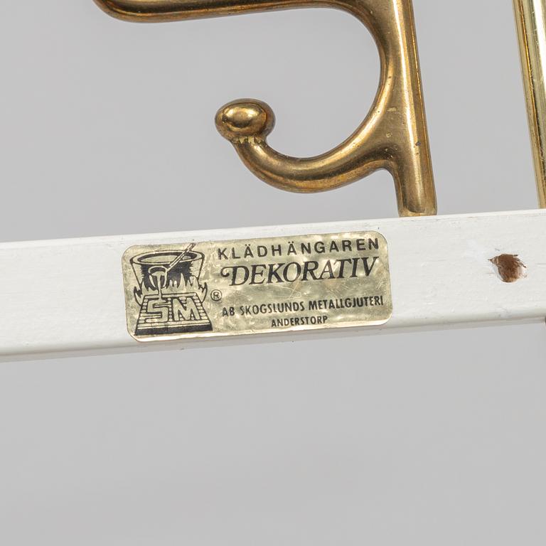 Two pairs of 'Dekorativ' coat hangers, Skoglunds metallgjuteri, Anderstorp, 1950s/60s.
