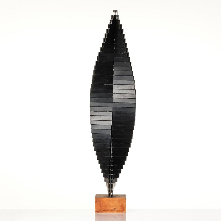 Arne Jones, "Yin-Yang II".