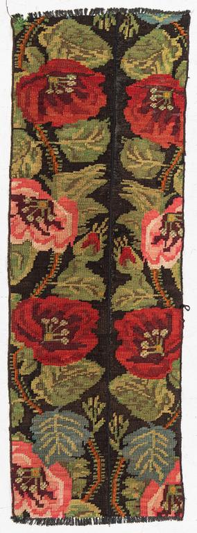 Carpet, Bessarabian kelim, so-called rose kilim, 180 x 62 cm.