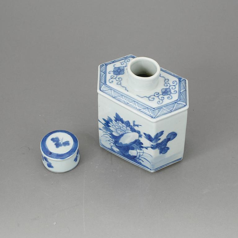 TEDOSA, porslin, Kina sent 1800-tal.