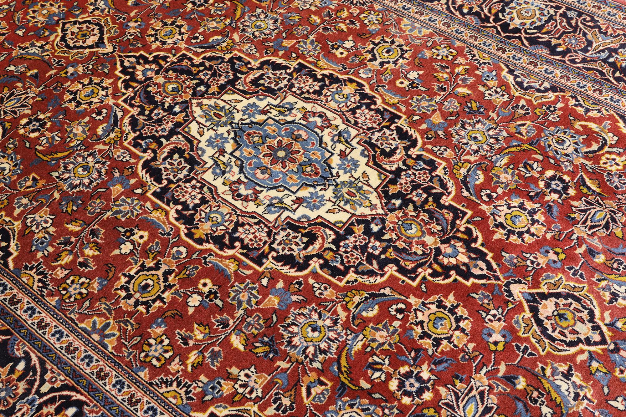 Carpet, Keshan, 308 x 197 cm.