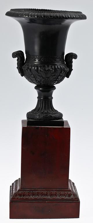 URNOR, 4 st, konstmaterial. Sent 1900-tal.